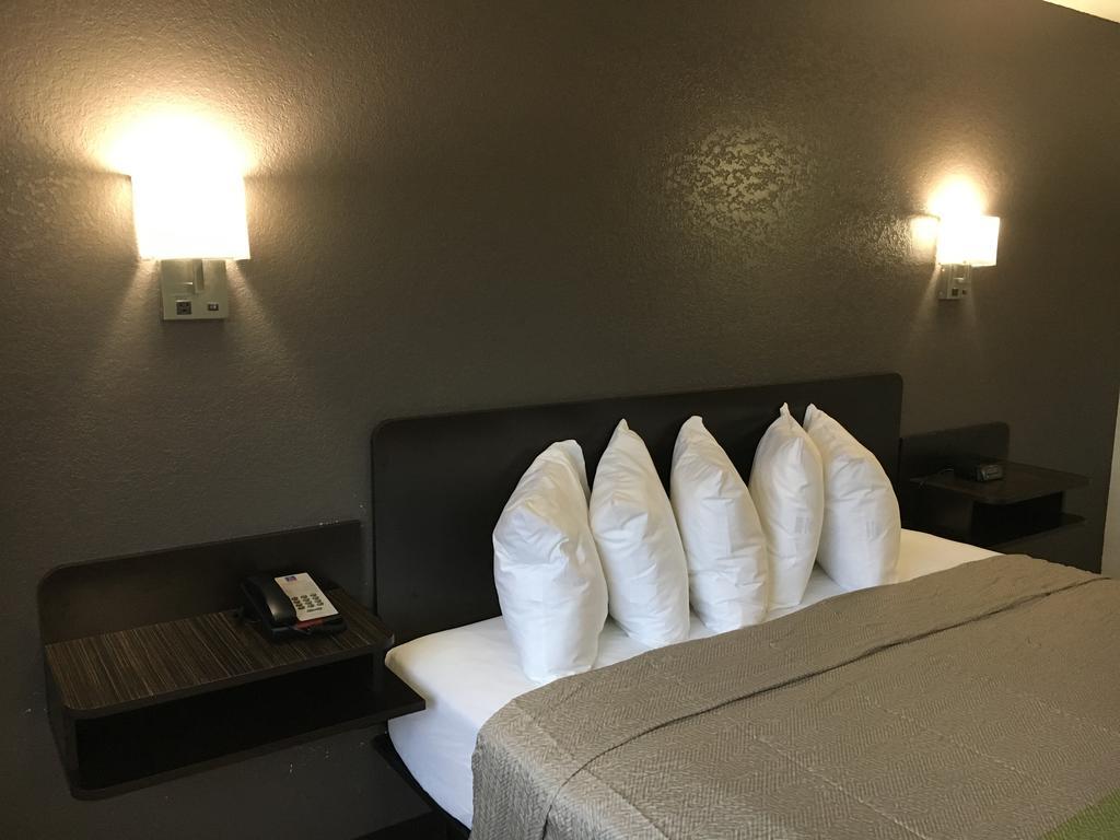 Studio 6 Pensacola, Fl Ferry Pass Екстер'єр фото